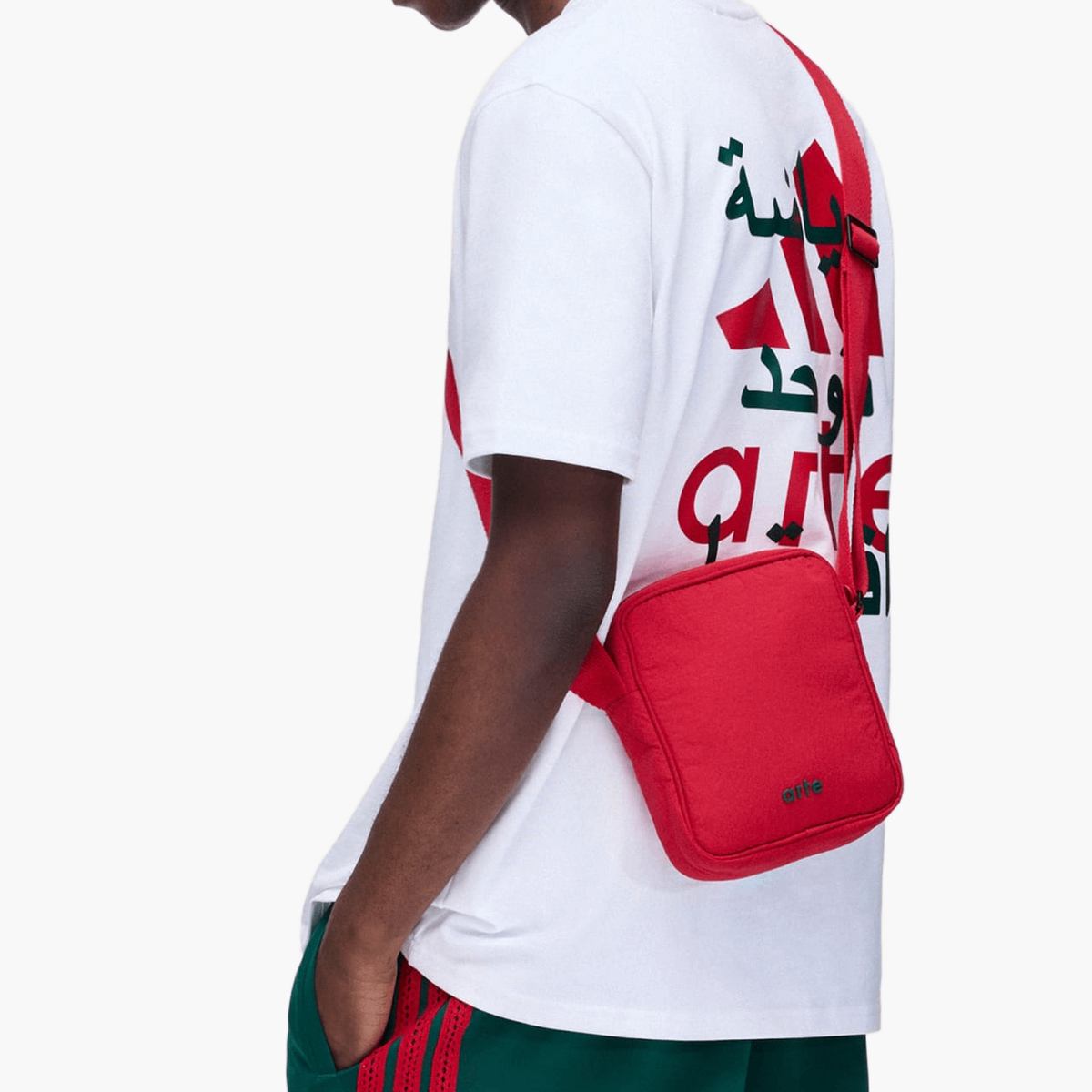 Sacoche Adidas x Arte Antwerp Rouge